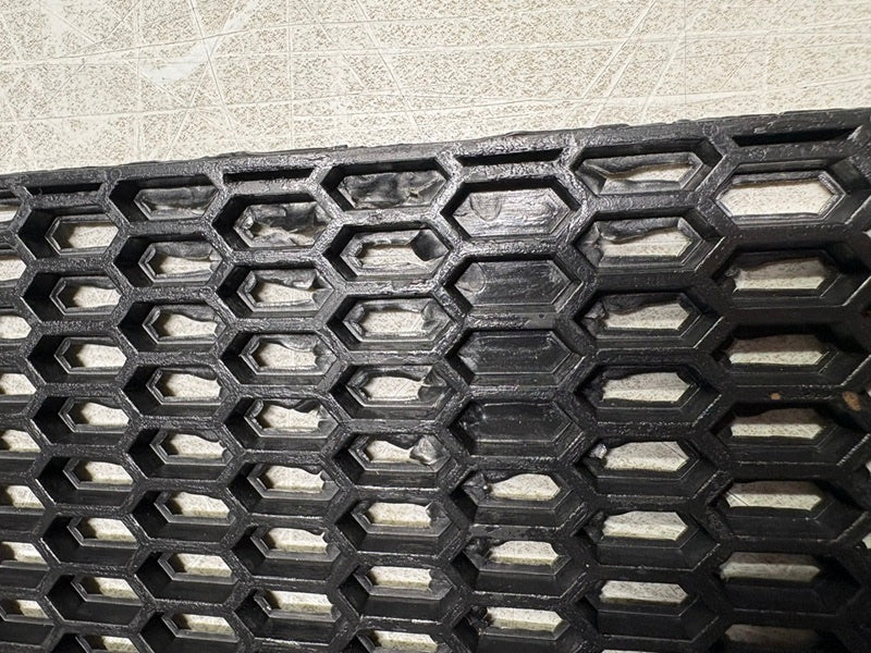【業者様限定】【アウトレット】グリルネット ハニカムメッシュ 120×40cm 網目Sサイズ 樹脂 ブラック ユーロスタイル フロントグリル バンパーグリル カスタム ドレスアップ パーツ 汎用 社外品